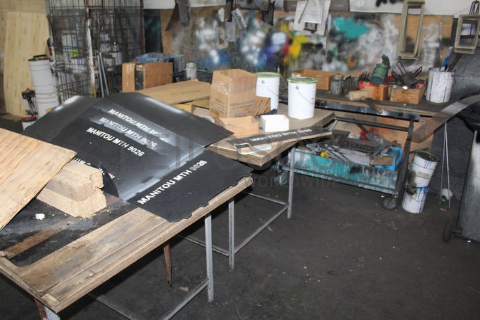 Linha de Desengorduramento · Pórticos com Guinchos · Serra de Disco · Depósito · Caixas Metálicas · Diversos