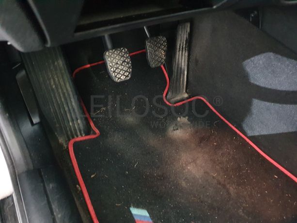 BMW 320D Compact · Ano 2001