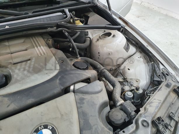 BMW 320D Compact · Ano 2001