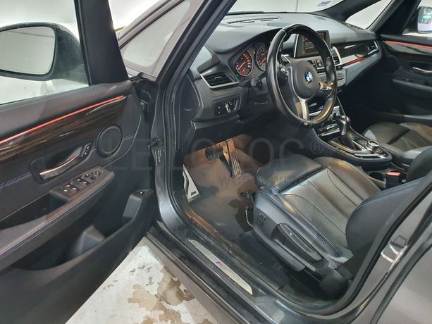 BMW 225 XE · Ano 2017