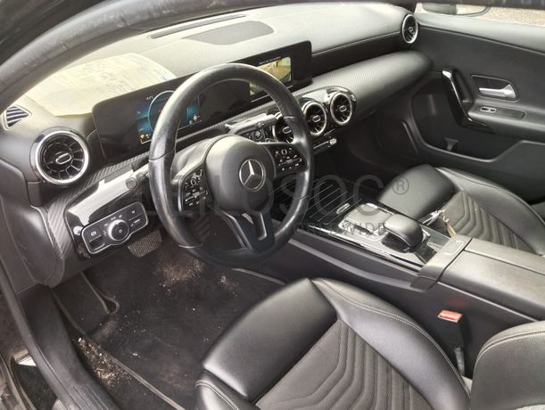 Mercedes-Benz A 180D · Ano 2019