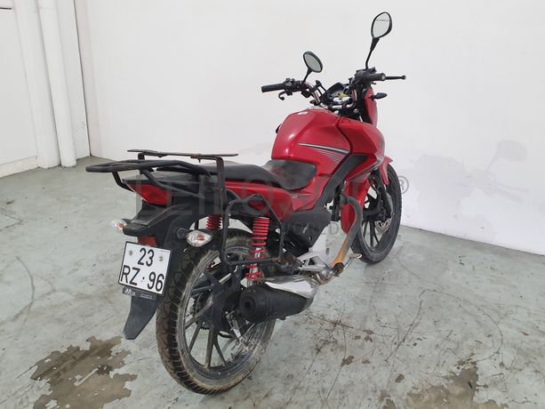 Honda 125 CBF · Ano 2016