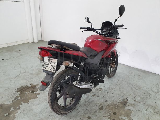 Honda 125 CBF · Ano 2013