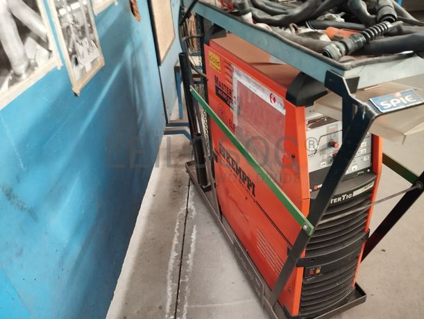 Máquinas de Soldar · Máquina de Corte a Plasma