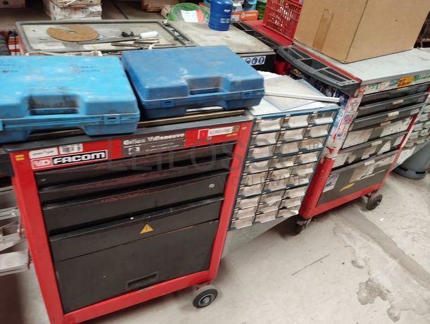 Carrinhos de Ferramentas