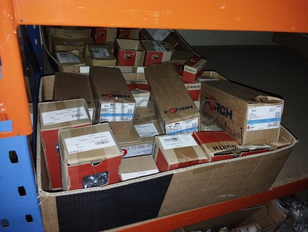 Equipamentos de Crimpagem · Máquina Portátil de Recuperação de Refrigerante · Diversos