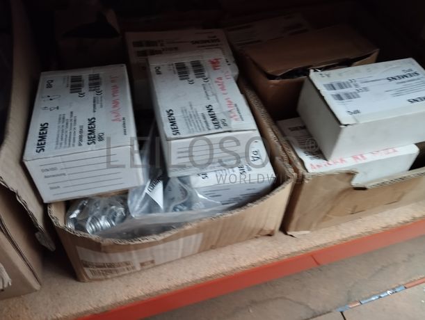 Equipamentos de Crimpagem · Máquina Portátil de Recuperação de Refrigerante · Diversos