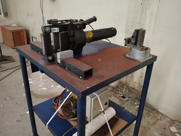 Máquina de Dobrar Metal + Puncionadores + Máquina de dobrar + Diversos