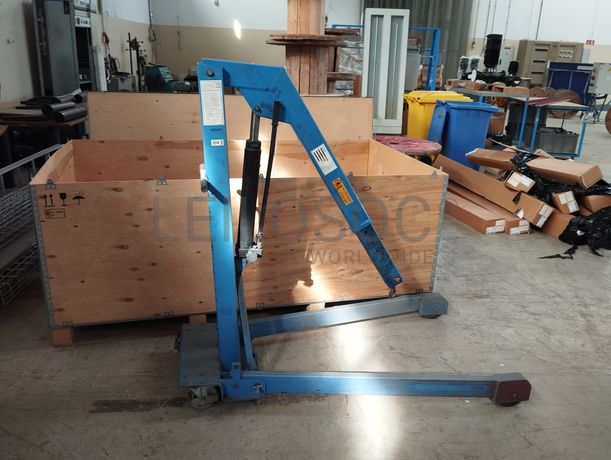 Porta paletes · Grua hidráulica motores