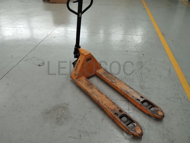 Porta paletes · Grua hidráulica motores