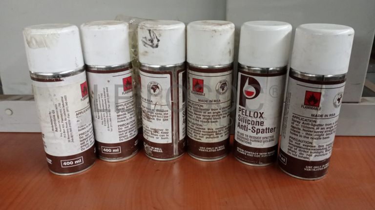 Sprays para soldadura. + Discos para limar e silicones. + Mangueiras para teste de freio. + Mangueiras para teste de freio.