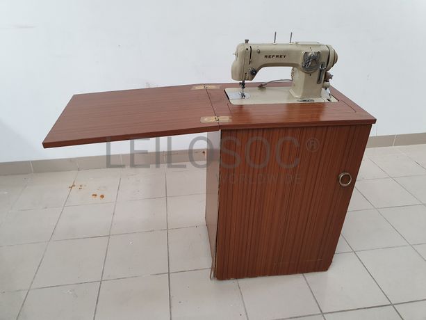 Máquina Costura Refrey