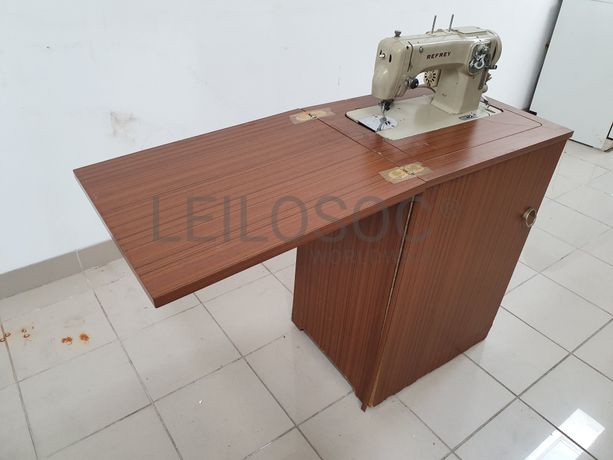 Máquina Costura Refrey