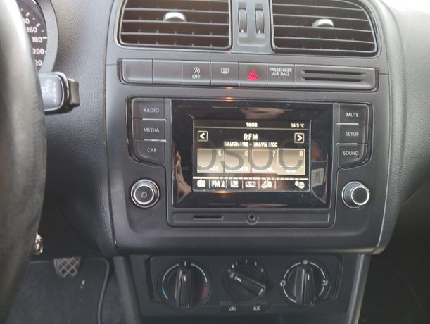 Volkswagen Polo 1.4 TDI · Ano 2014