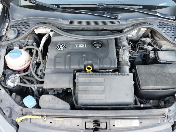 Volkswagen Polo 1.4 TDI · Ano 2014