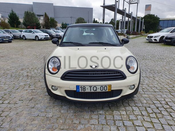 Mini Cooper D · Ano 2010