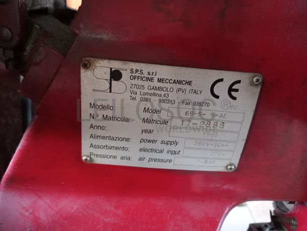 Máquina de dar cola · Máquina de ilhoses