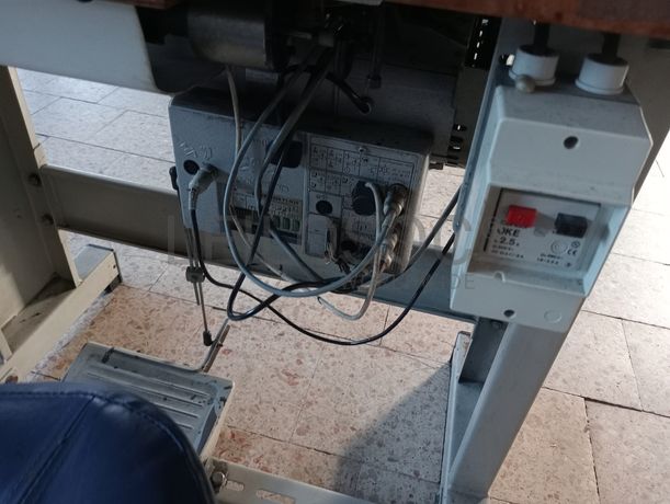 Máquinas de Ponto Corrido · Máquina de Zig-Zag  · Máquinas de Coluna Alta