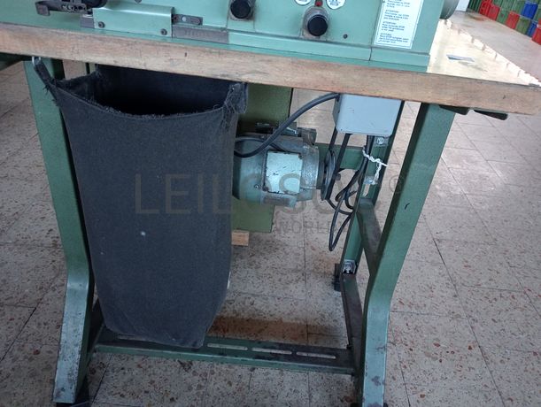 Máquinas de Coluna Alta · Máquina de Facear