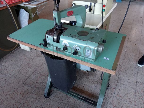 Máquinas de Coluna Alta · Máquina de Facear