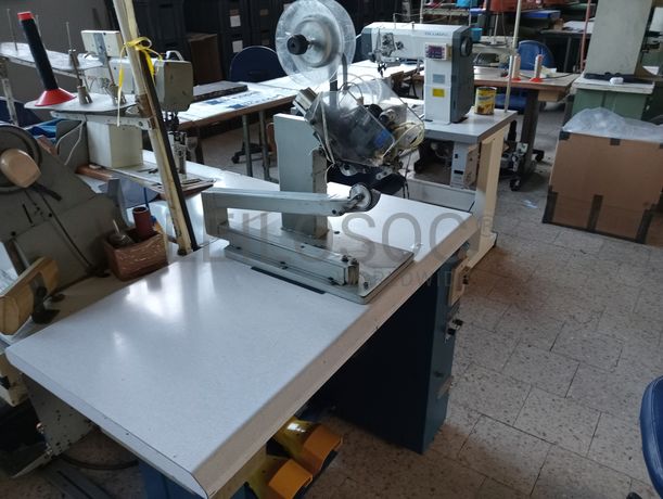 Máquina de Ilhoses · Máquina de Zig-Zag · Máquinas de Coluna Alta · Máquina de Meter Fita