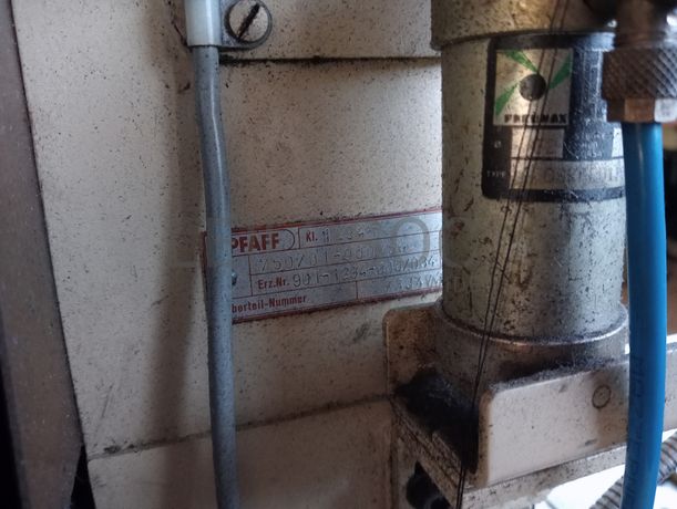 Máquina de Meter Fita · Máquinas de Coluna Alta · Máquinas de Ponto Corrido