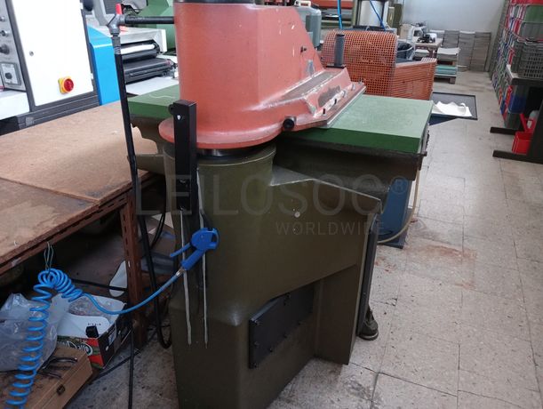 Máquina de Entretelar · Balancé de Braço