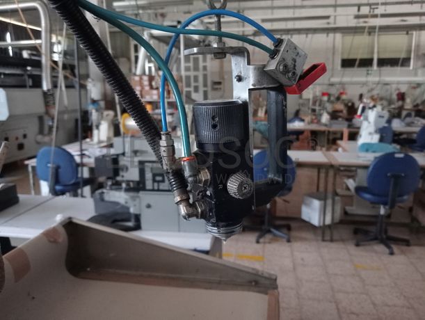 Máquina de Zig-Zag · Máquina de Recobrimento · Máquina de Ponto Corrido · Máquina de Orlar · Máquinas de Coluna Alta · Mesa de dar cola