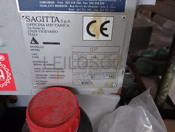 Máquina de Zig-Zag · Máquina de Recobrimento · Máquina de Ponto Corrido · Máquina de Orlar · Máquinas de Coluna Alta · Mesa de dar cola