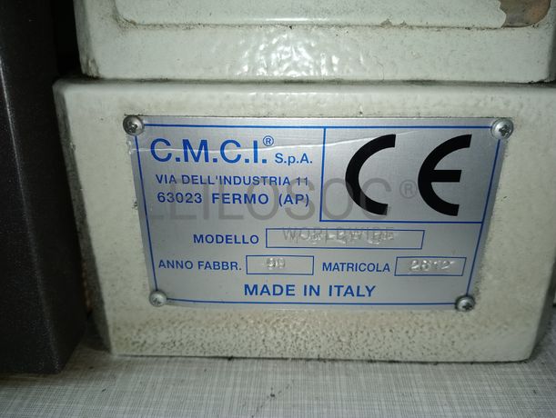 Máquinas de Coluna Alta · Máquina de Coser · Máquinas de Braço · Máquina de Bainha · Máquina de Ilhoses