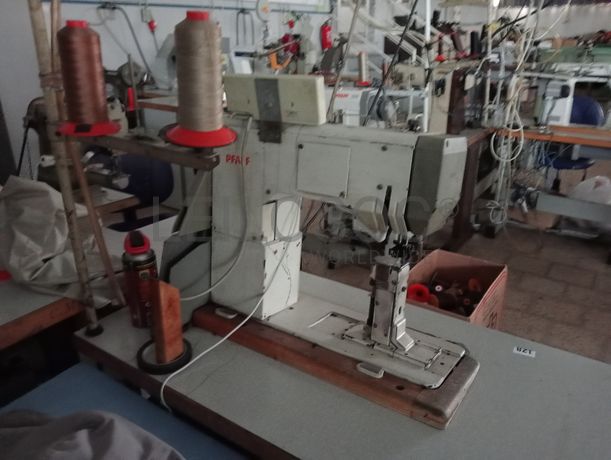 Máquinas de Coluna Alta · Máquina de Coser · Máquinas de Braço · Máquina de Bainha · Máquina de Ilhoses