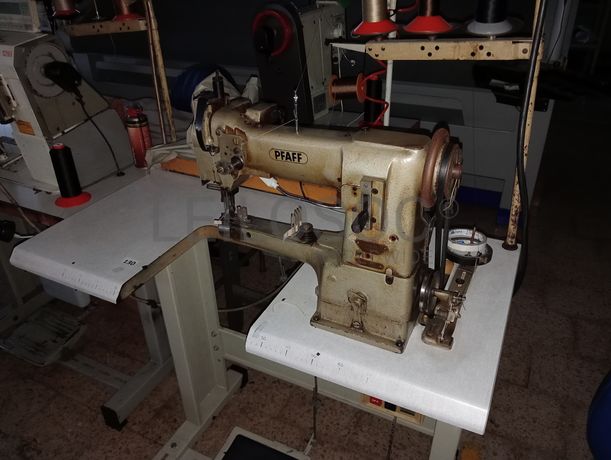 Máquinas de Coluna Alta · Máquina de Coser · Máquinas de Braço · Máquina de Bainha · Máquina de Ilhoses