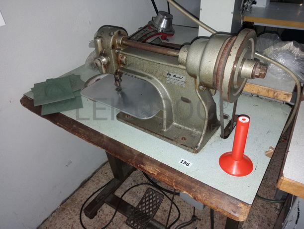 Máquina de Bazar · Máquinas de Ilhoses · Máquina de Meter Fita