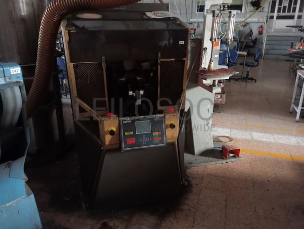 Máquina de Riscar · Máquina de Cardar