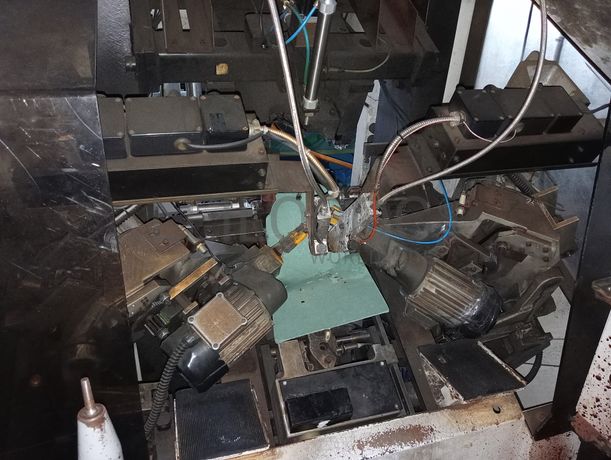 Máquina de Fechar Calcanheiras · Reativador