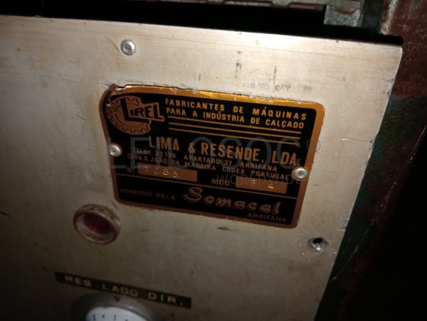 Máquina de Fechar Calcanheiras · Reativador