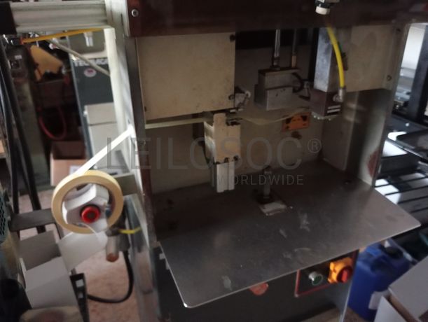 Máquina de Agrafar e Rentear · Máquina de agrafar