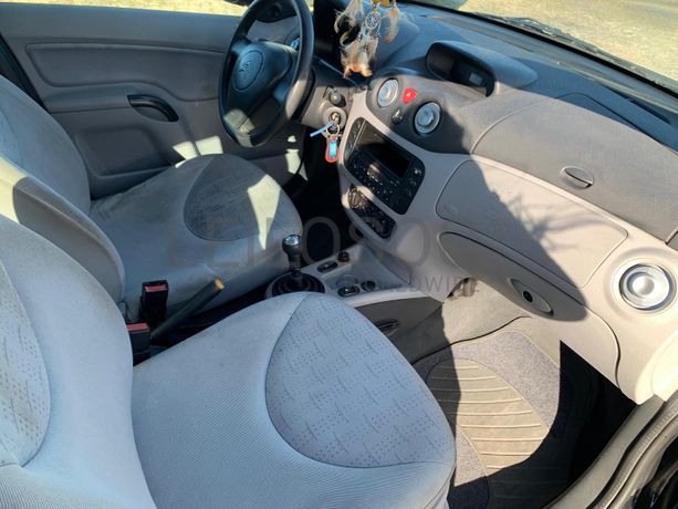 Citroën C3 · Ano 2003