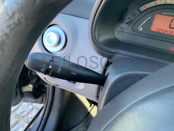 Citroën C3 · Ano 2003