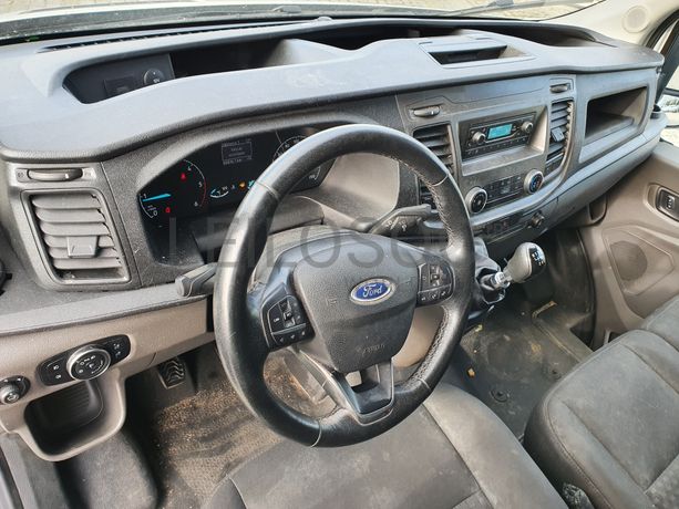 Ford Transit · Ano 2020