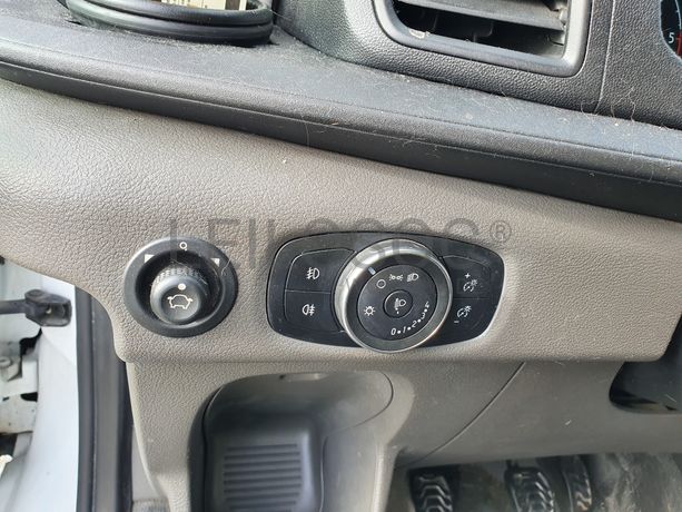 Ford Transit · Ano 2020