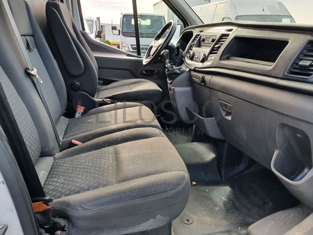 Ford Transit · Ano 2020