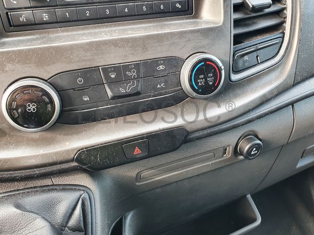 Ford Transit · Ano 2020