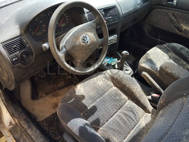 Volkswagen Golf · Ano 1998