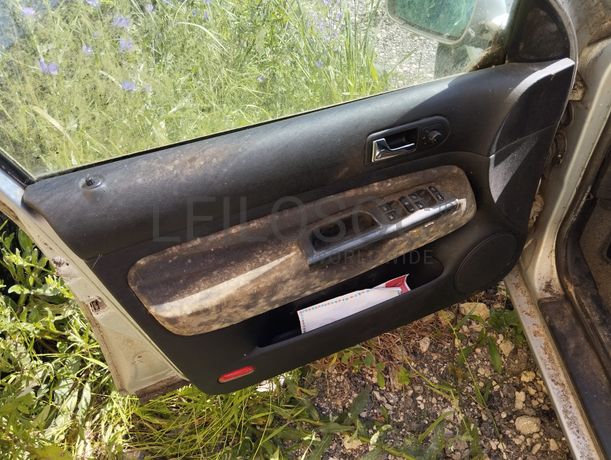 Volkswagen Golf · Ano 1998