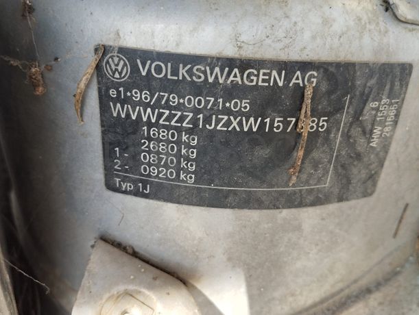 Volkswagen Golf · Ano 1998