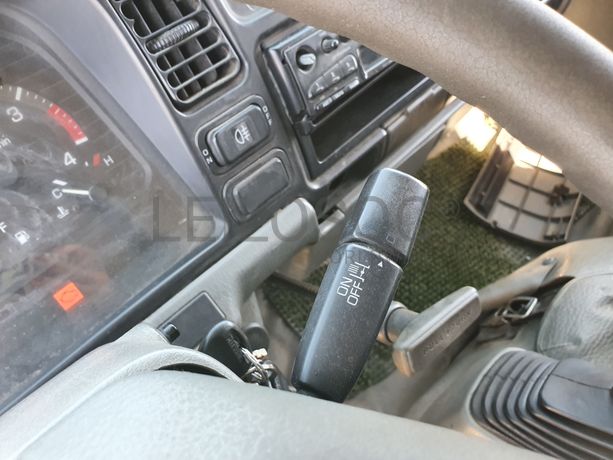 Mitsubishi Canter · Ano 2004