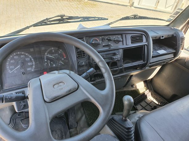 Mitsubishi Canter · Ano 2004