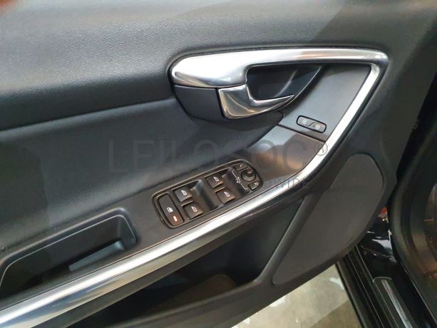 Volvo V60 · Ano 2013