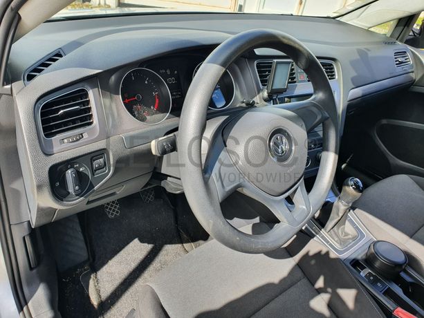 Volkswagen Golf · Ano 2009